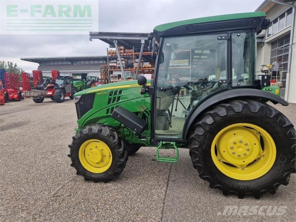 John Deere 5075 GF Tractores
