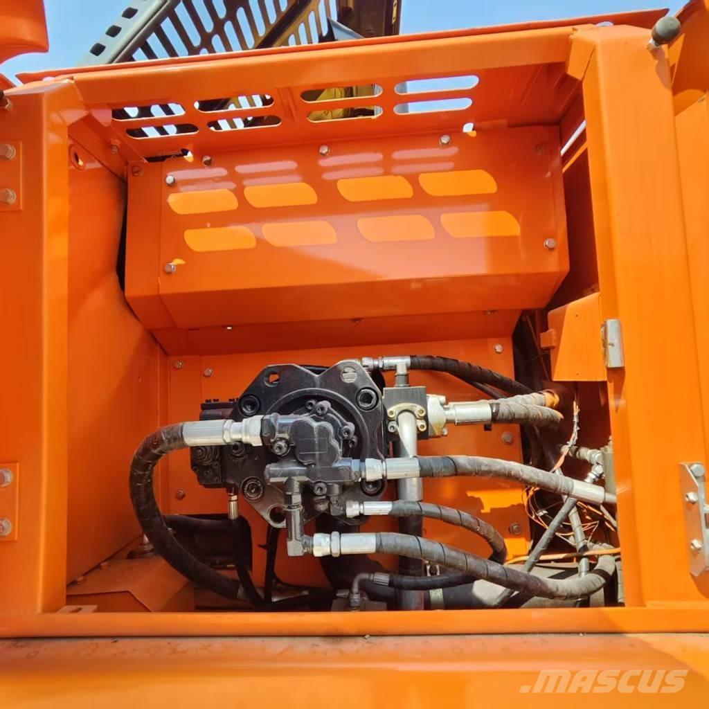 Doosan DX 225 LC Excavadoras de cadenas