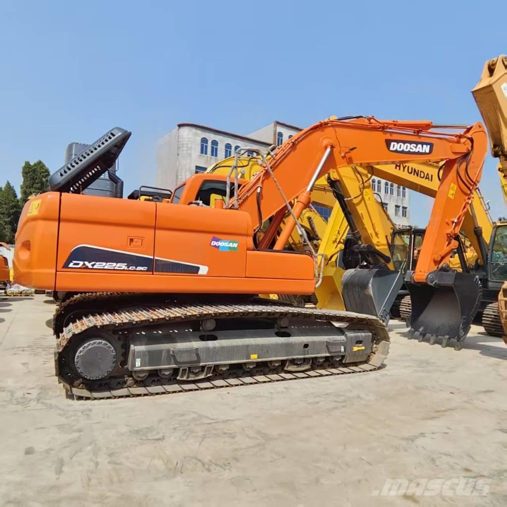 Doosan DX 225 LC Excavadoras de cadenas