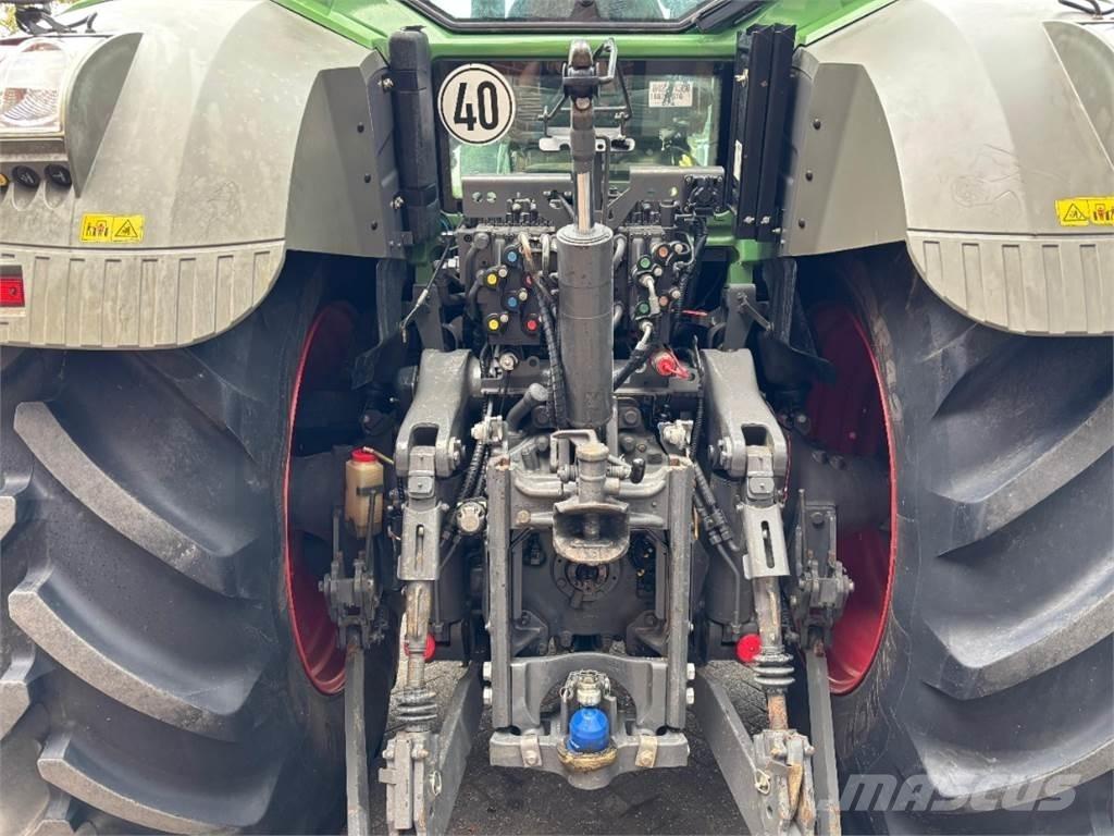 Fendt 828 Vario Tractores