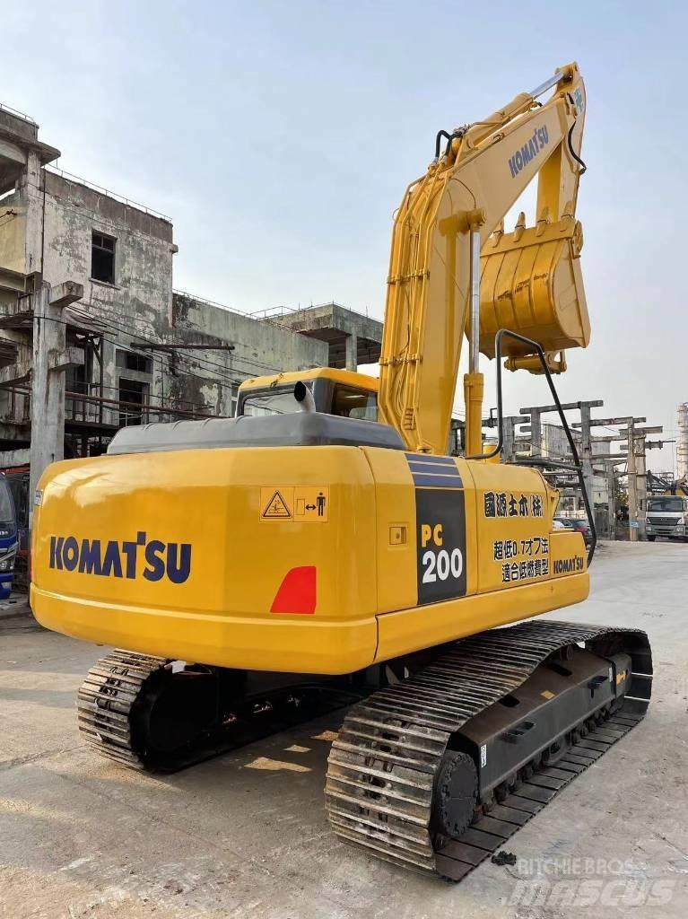 Komatsu PC 200-7 Excavadoras de cadenas