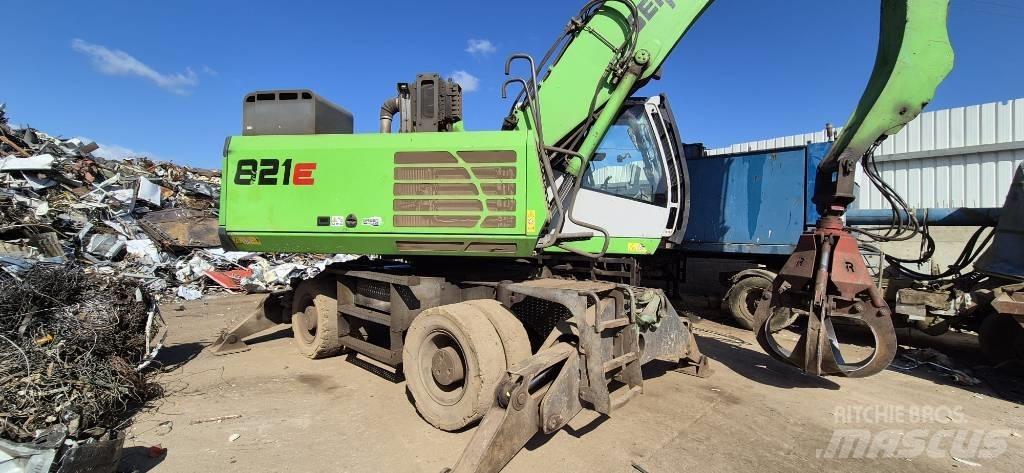 Sennebogen 821 E Excavadoras de manutención