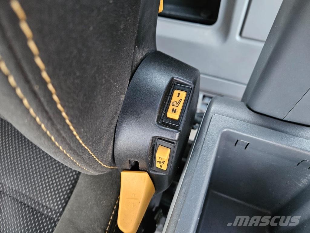 CAT 323 Excavadoras de cadenas