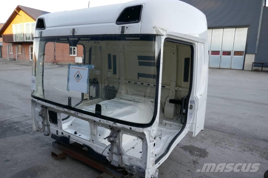 Scania P 410 Cabinas e interior