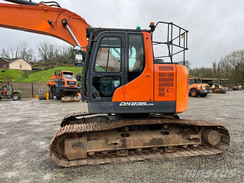 Doosan DX 235 LCR-5 Excavadoras de cadenas
