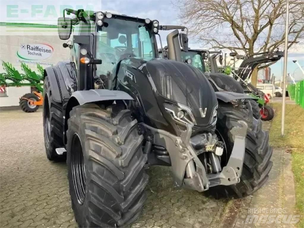 Valtra t 215a Tractores