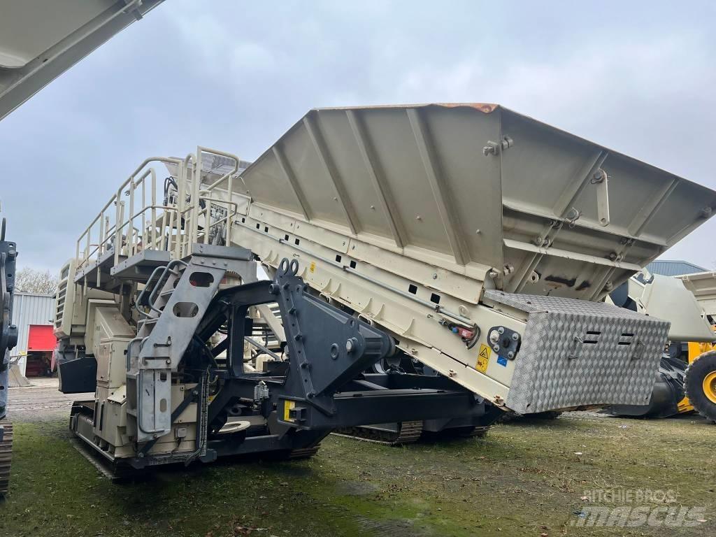 Metso LT 300 HP Trituradoras móviles