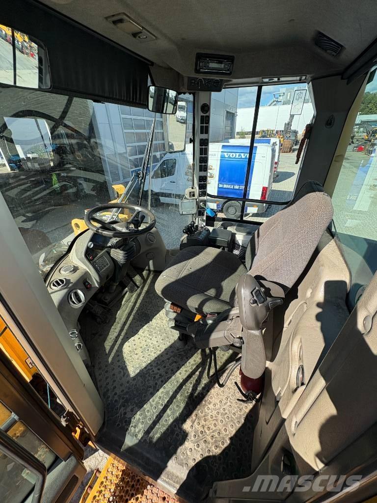 Volvo L110F Cargadoras sobre ruedas