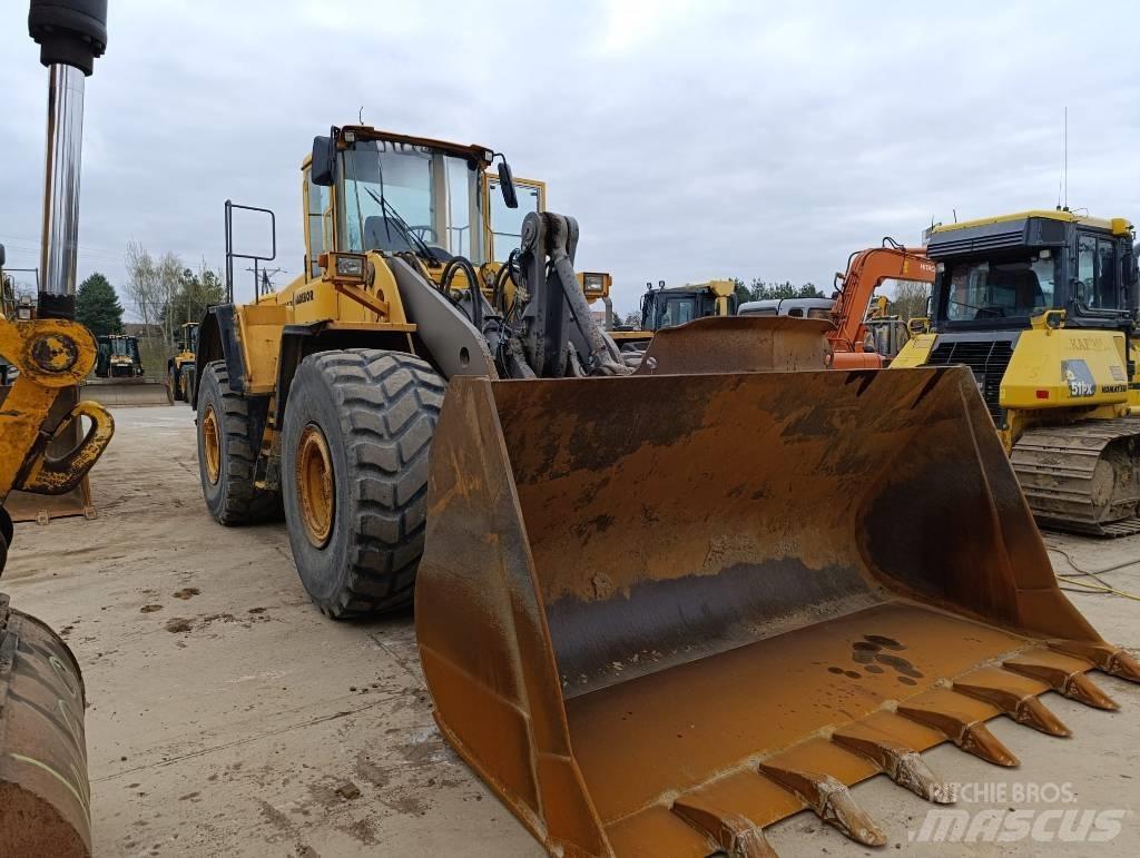 Volvo L 180 E Cargadoras sobre ruedas