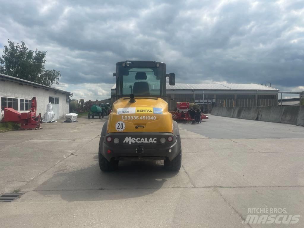 Mecalac AF 1200 Cargadoras sobre ruedas