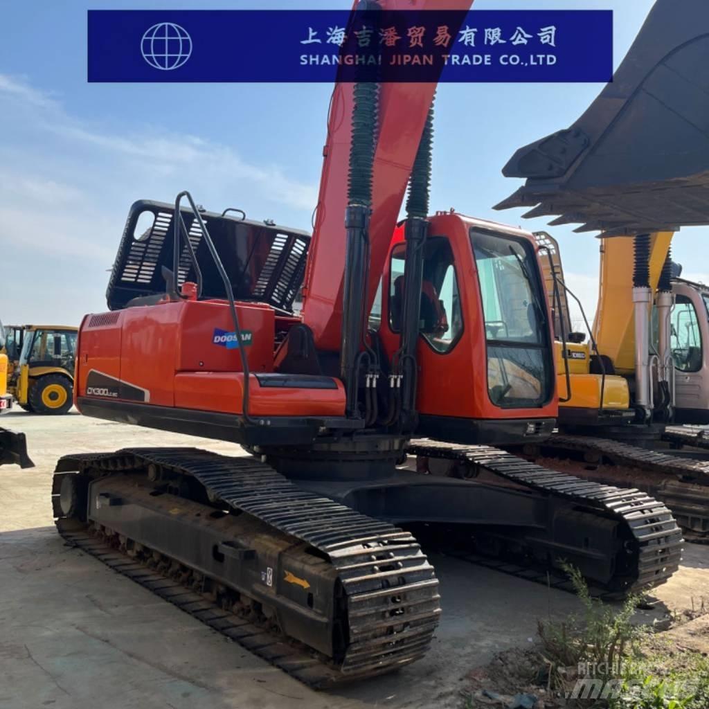Doosan DX 300 Excavadoras de cadenas