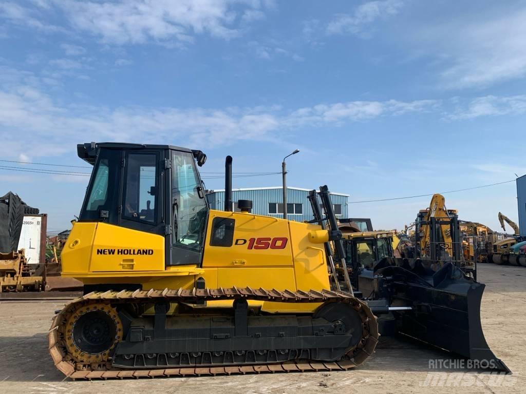 New Holland D 150 Buldozer sobre oruga