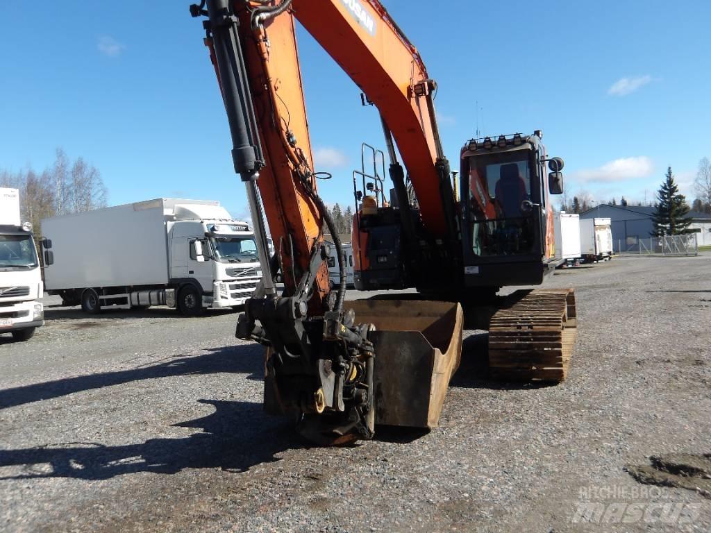 Doosan DX 235 LCR Excavadoras de cadenas
