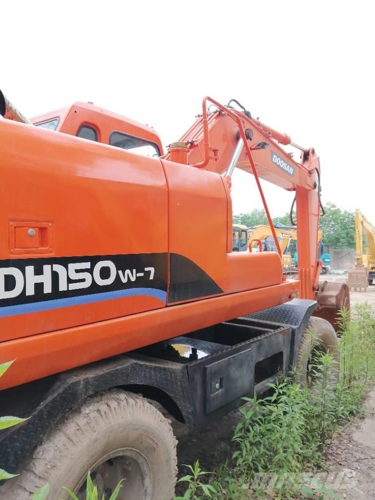 Doosan DH 150 W-7 Excavadoras de cadenas