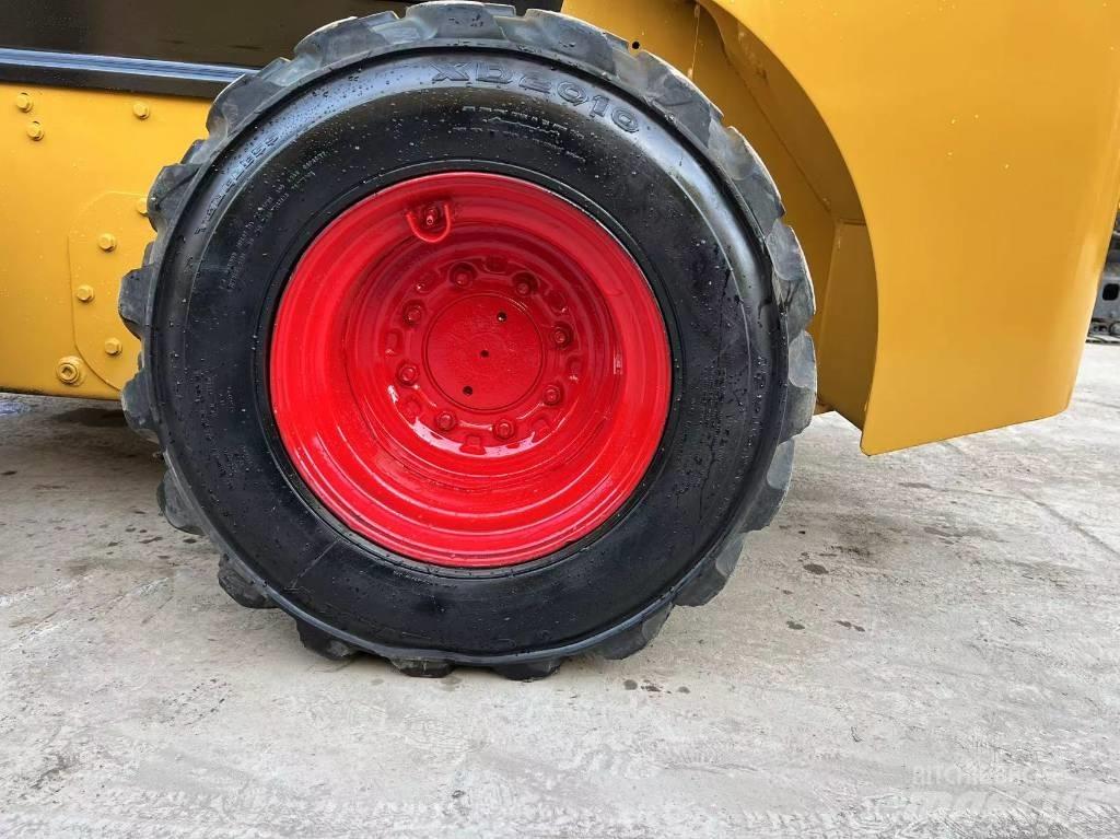 CAT 262 D SR Minicargadoras