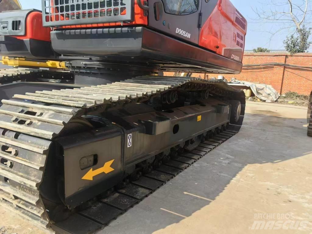 Doosan DX225LC-9C Excavadoras de cadenas