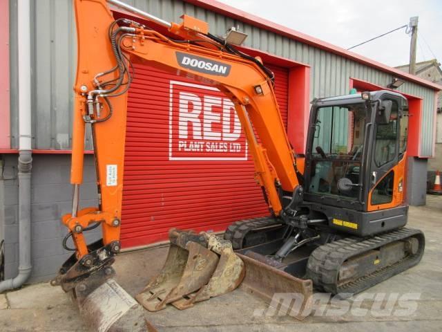Doosan DX 63-3 Mini excavadoras < 7t
