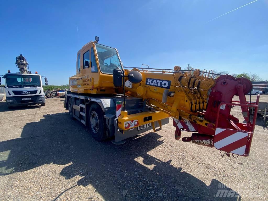 Kato CR 200 Ri Grúas todo terreno