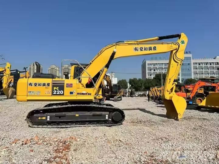 Komatsu PC 220 Excavadoras de cadenas