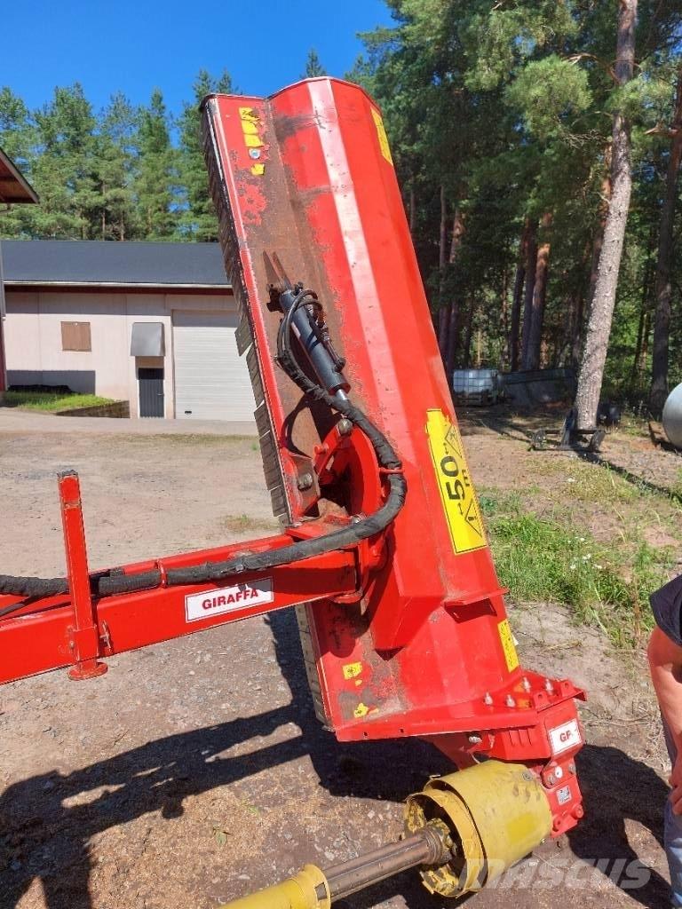 Maschio Giraffa 210 Segadoras y cortadoras de hojas para pastos