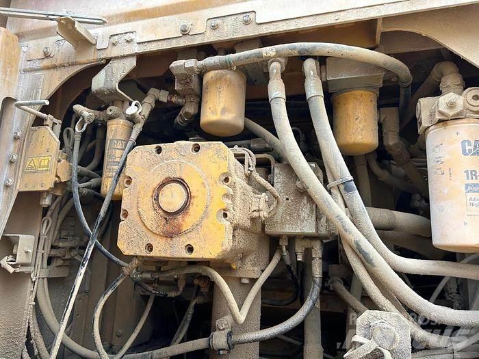 CAT 374 LME Excavadoras especiales