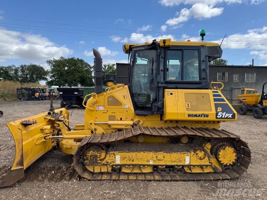 Komatsu D51PX-24 Buldozer sobre oruga