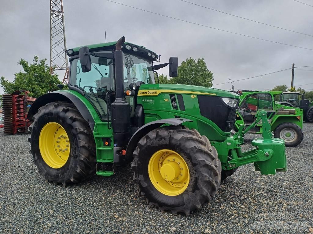 John Deere 6R 215 Tractores