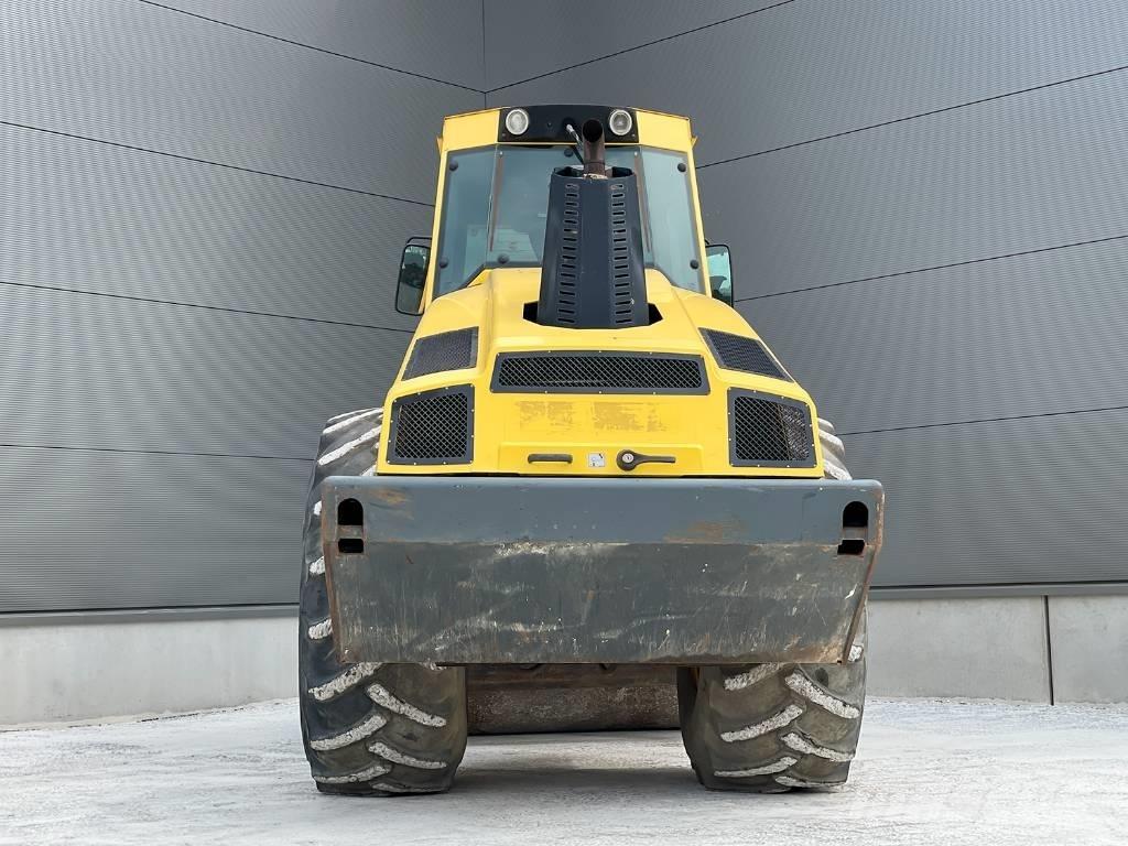 Bomag BW 216 DH-4i Rodillos de un solo tambor