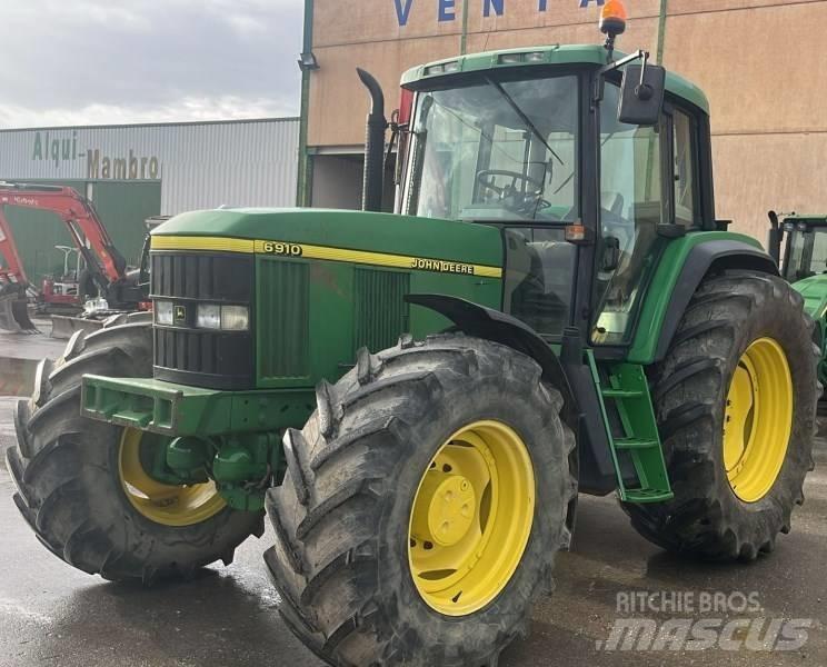 John Deere 6910 Tractores