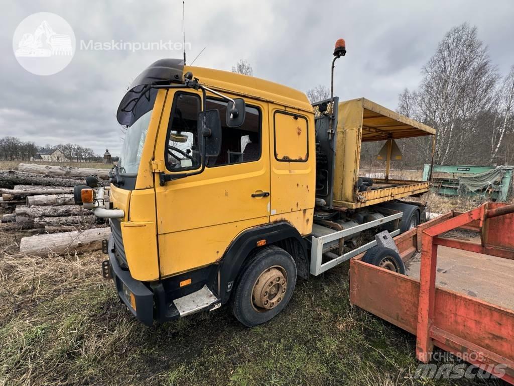 Mercedes-Benz 1117 L Camiones polibrazo