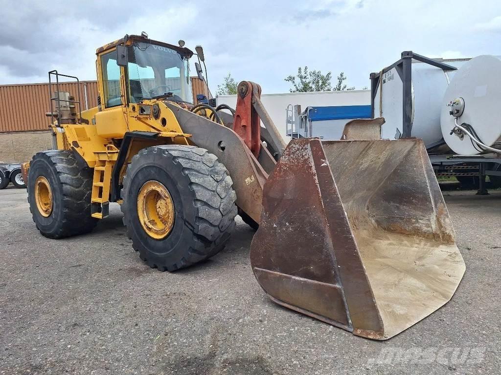 Volvo L220D Cargadoras sobre ruedas