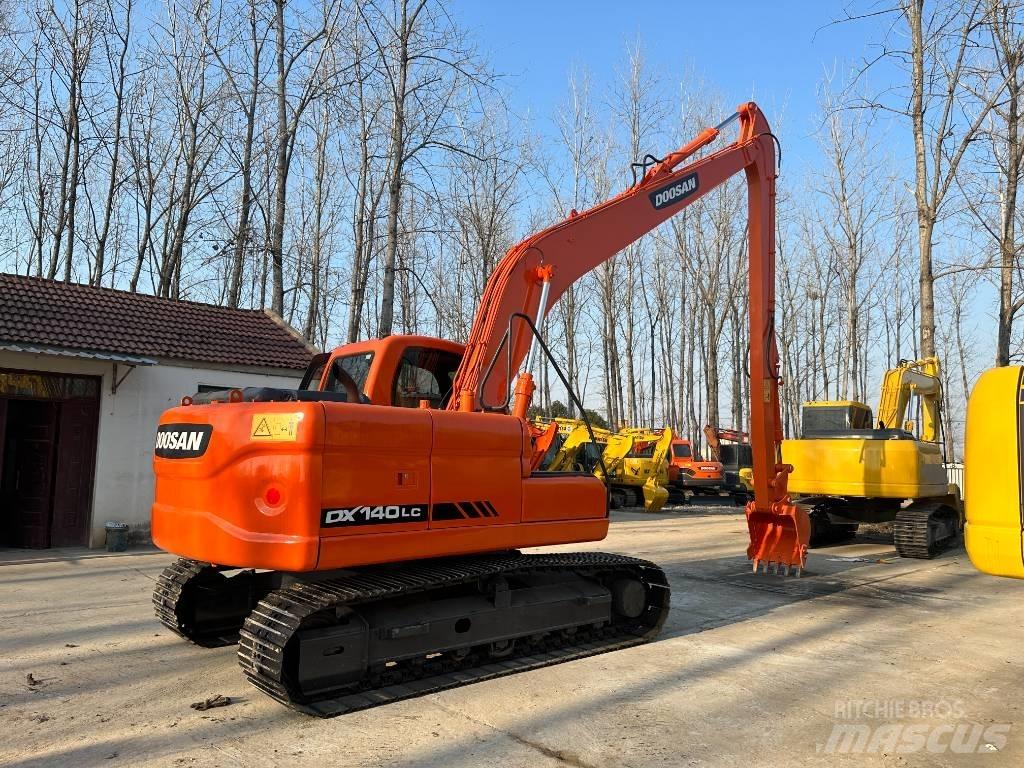 Doosan DX 140 Mini excavadoras < 7t