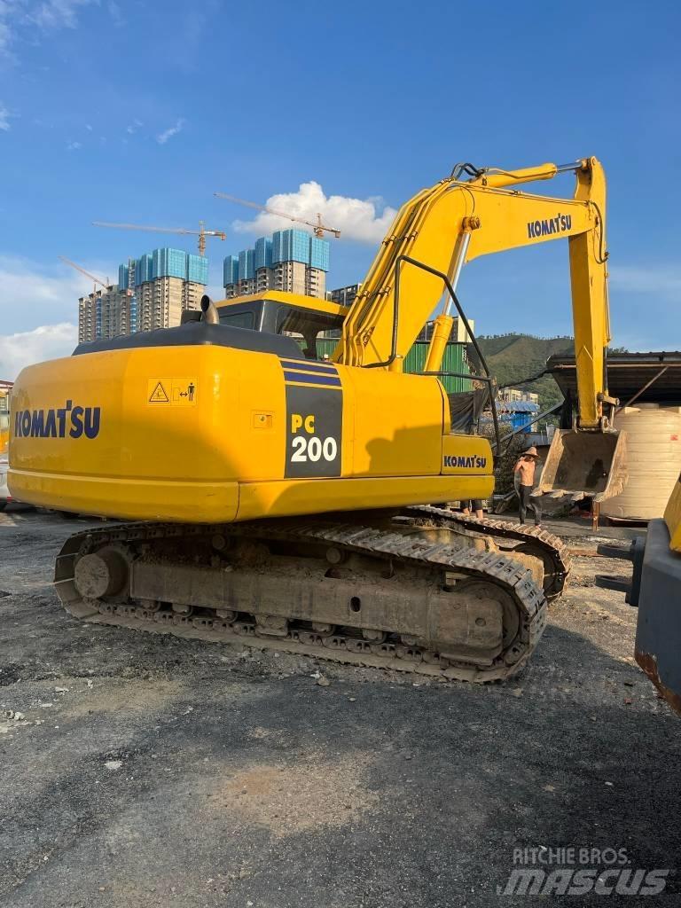 Komatsu PC 200-7 Excavadoras de cadenas