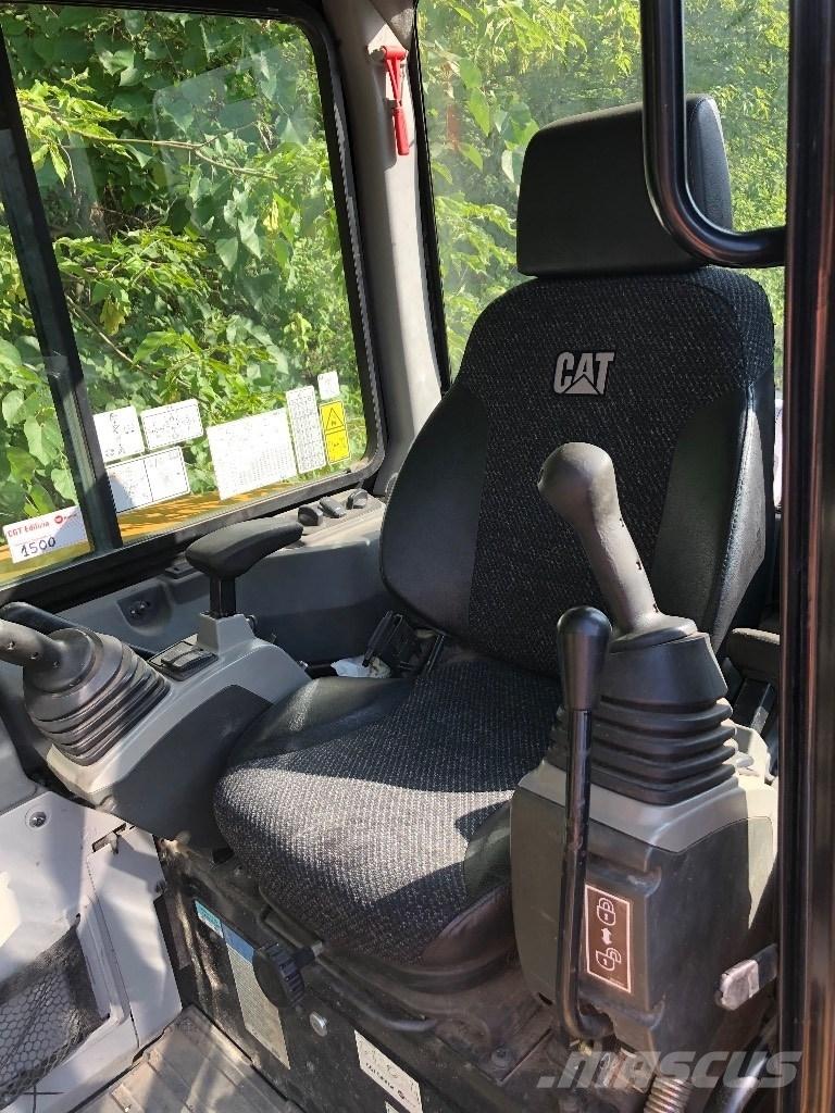 CAT 305 E2 CR Mini excavadoras < 7t