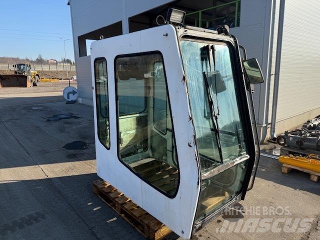 Liebherr SERIA B CAB Cabinas e interior