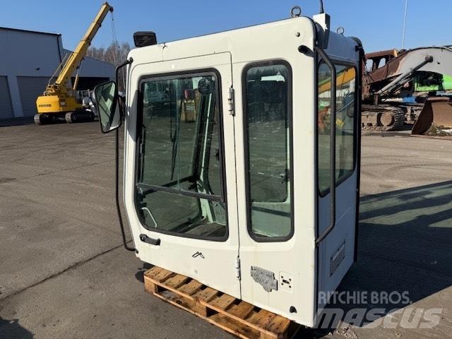Liebherr SERIA B CAB Cabinas e interior