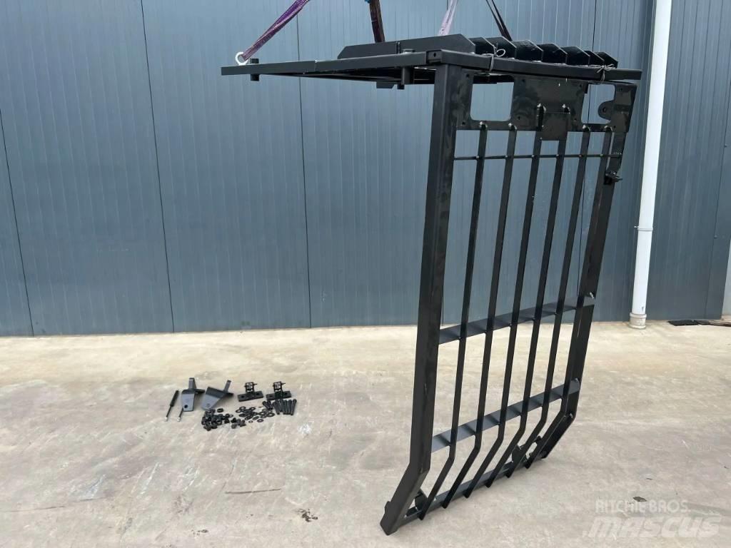 CAT 318C Guard Cabinas e interior
