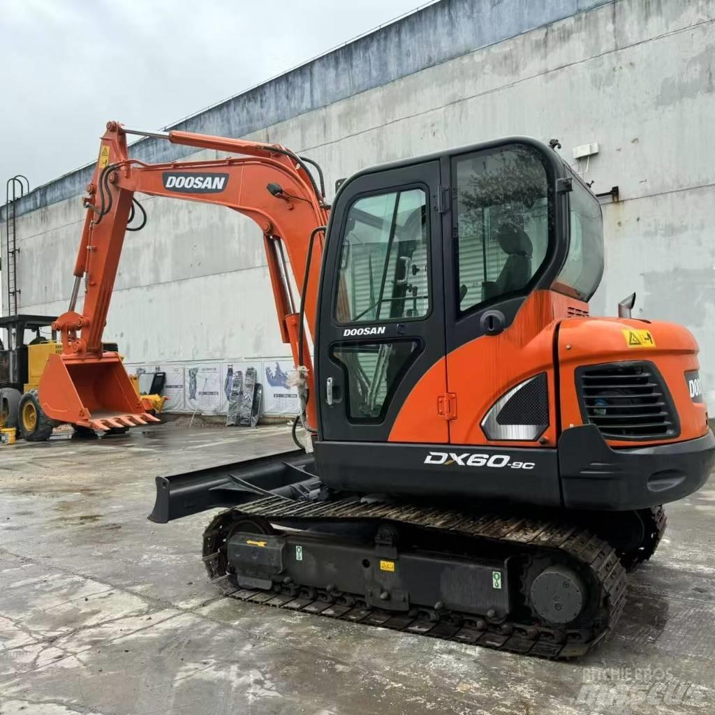 Doosan DX 60-9 C Mini excavadoras < 7t