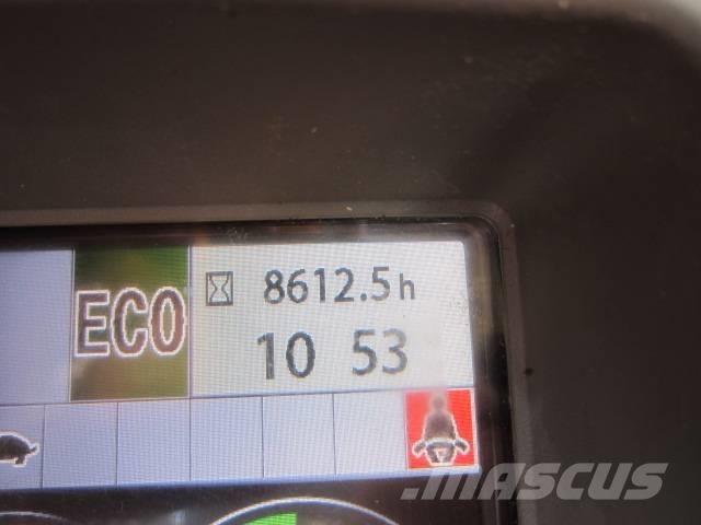 Hitachi ZX 135 Excavadoras de cadenas