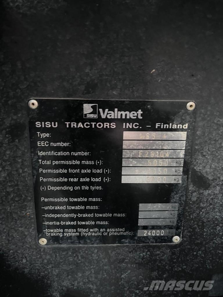Sisu Valmet 665 Tractores