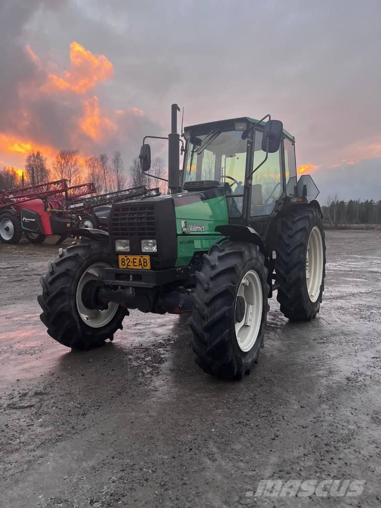 Sisu Valmet 665 Tractores