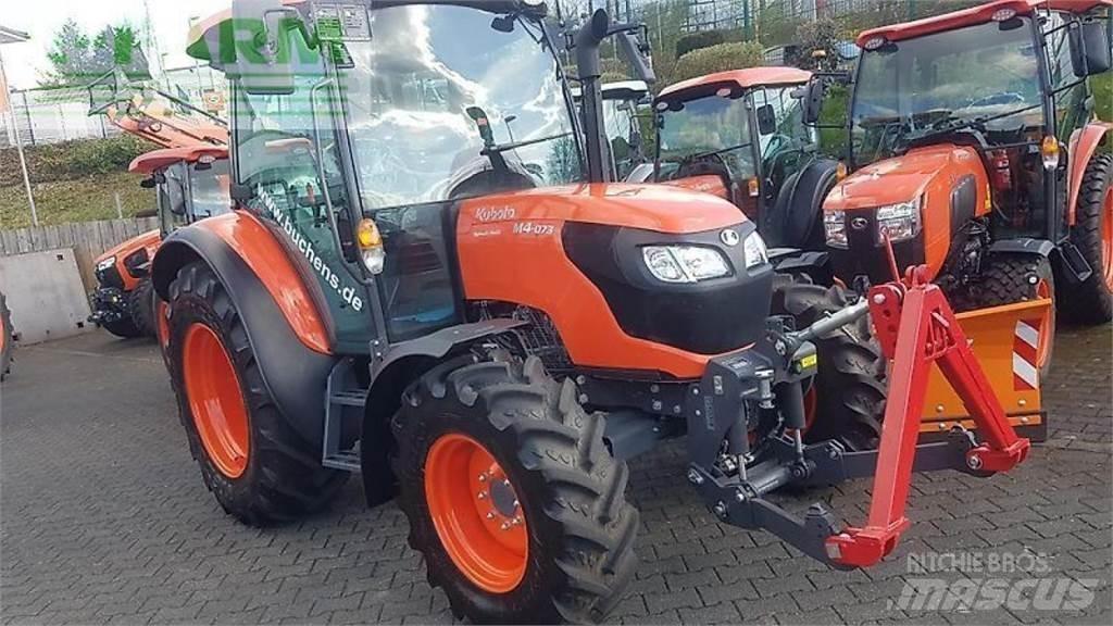 Kubota m4073 cab Tractores
