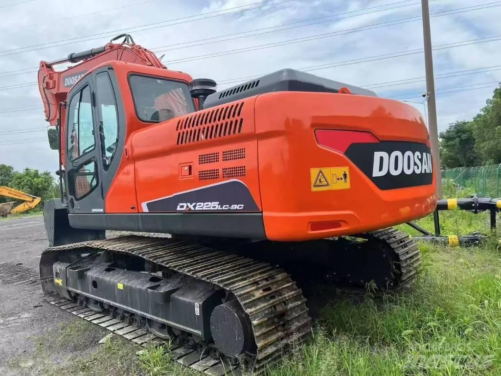 Doosan DX 225LC-9C Excavadoras de cadenas