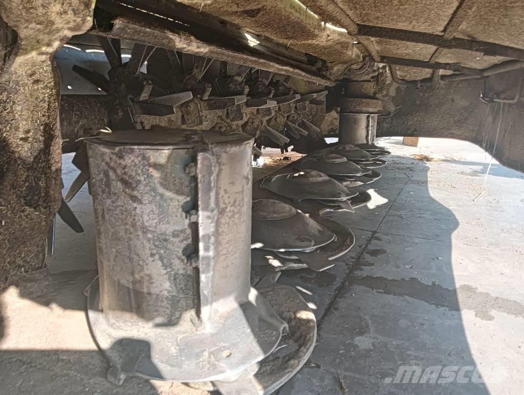 CLAAS Disco 2700 C Segadoras acondicionadoras