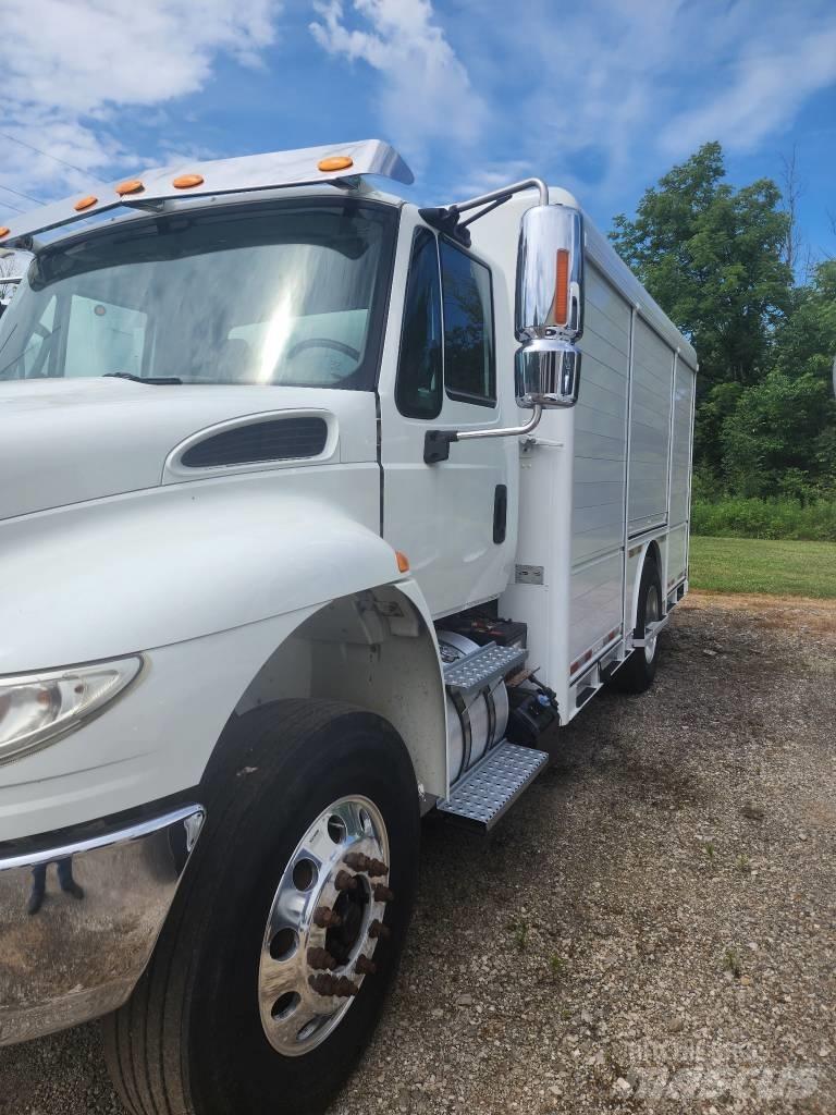 Freightliner M2 Camiones botelleros