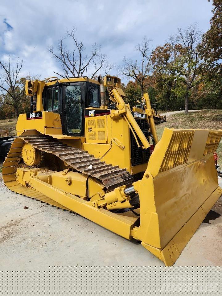 CAT D 6 R Buldozer sobre oruga