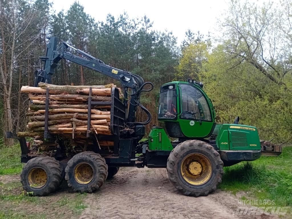 John Deere 1010 E Autocargadoras