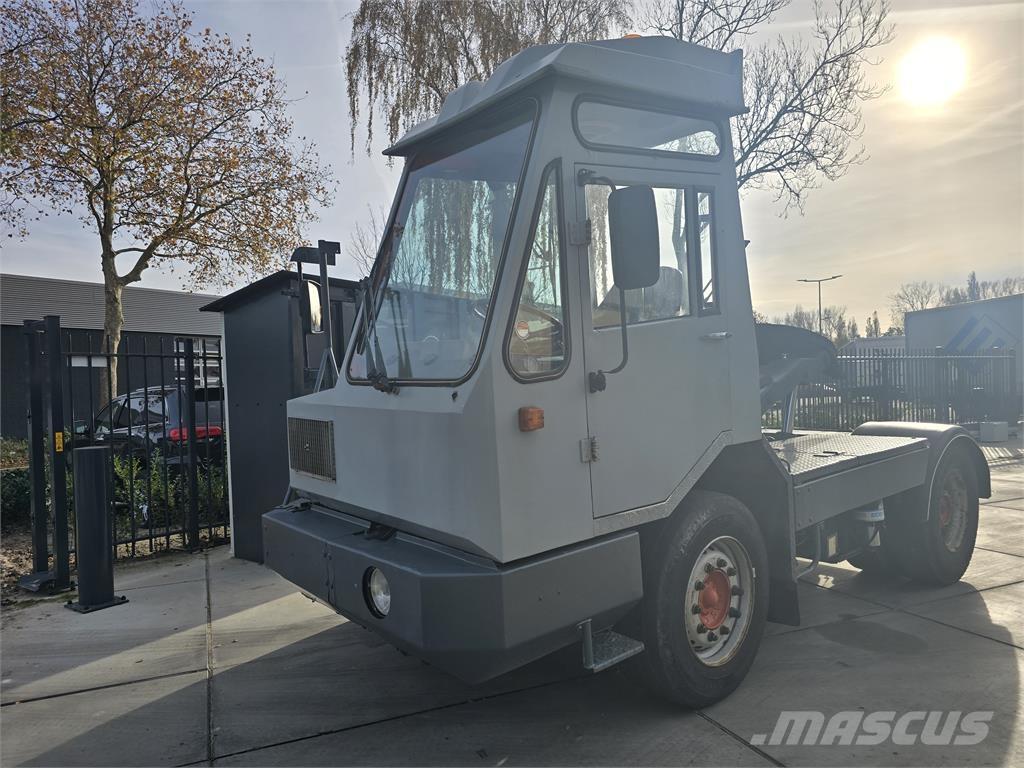  [div] DAF TT2100DH Cabezas tractoras para terminales