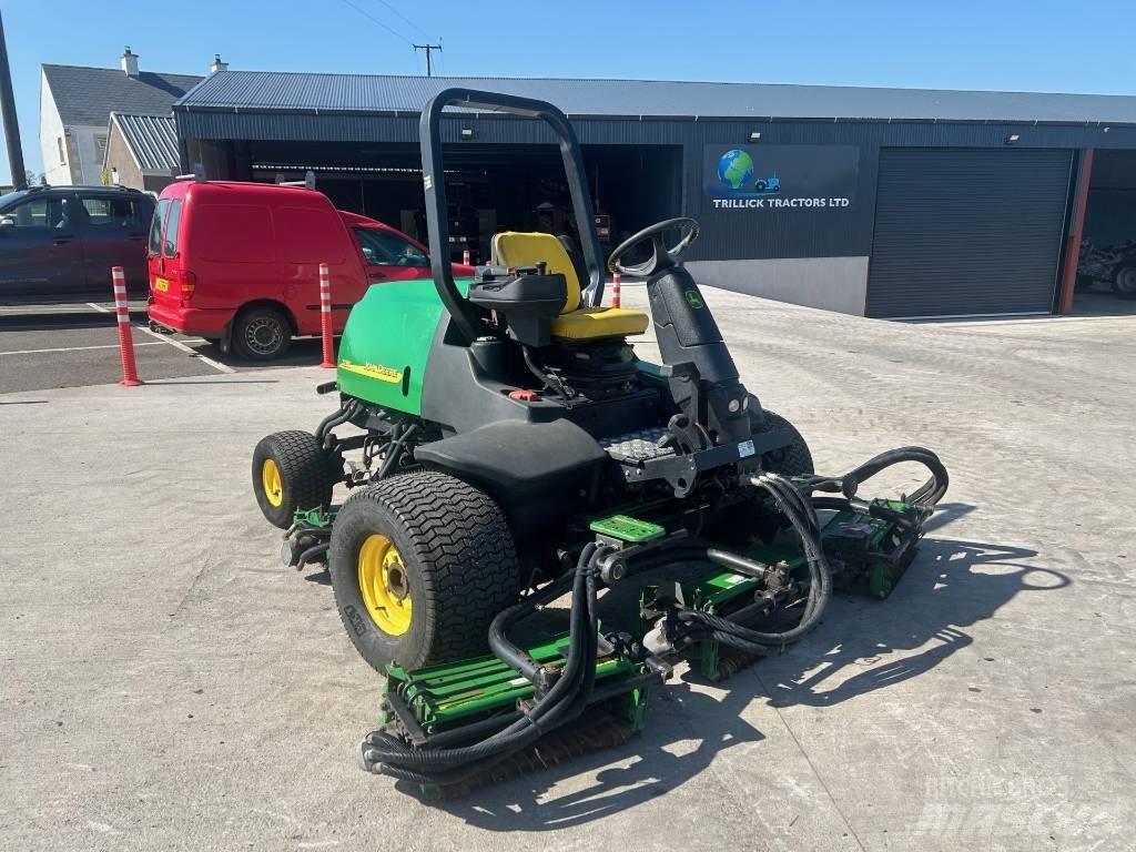 John Deere 3235C Máquinas de calles