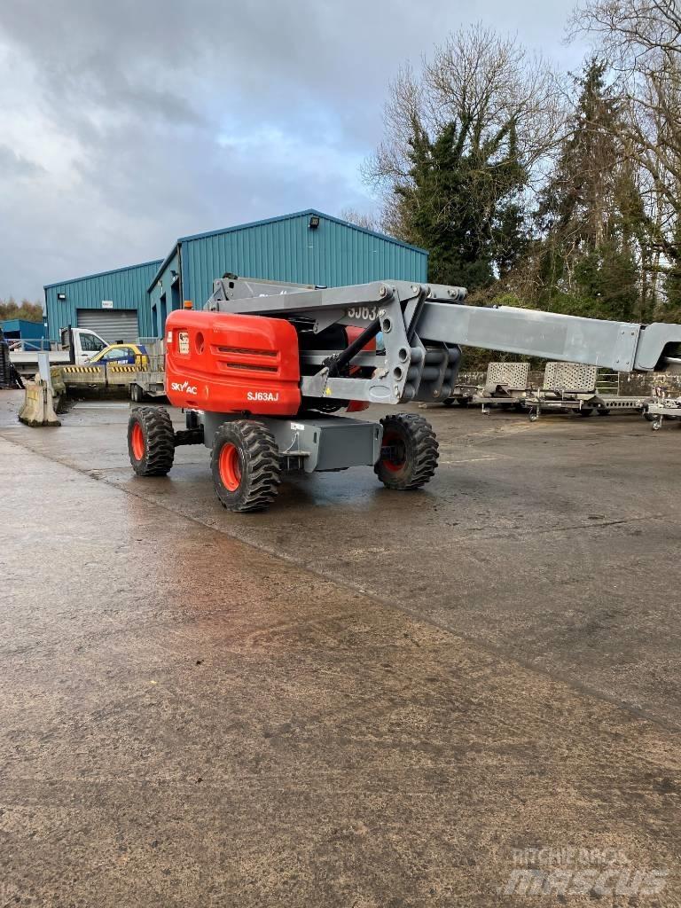SkyJack SJ 63 AJ Plataforma de trabajo articulada